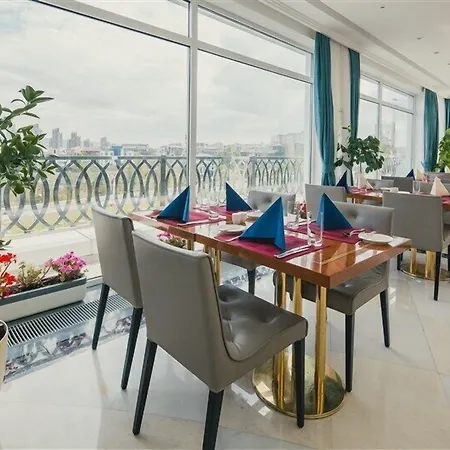 Hotel Atli